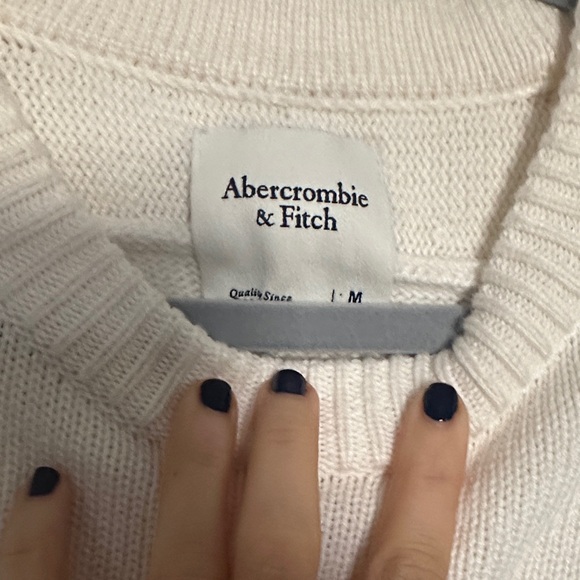 Abercrombie & Fitch Cream Sweater with Embroidered Accents - Picture 2 of 3